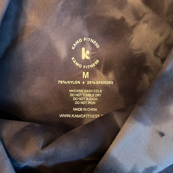 Kamo Fitness Ellyn Shorts 6" - Black Tie Dye black & grey medium spandex biker - Picture 9 of 10